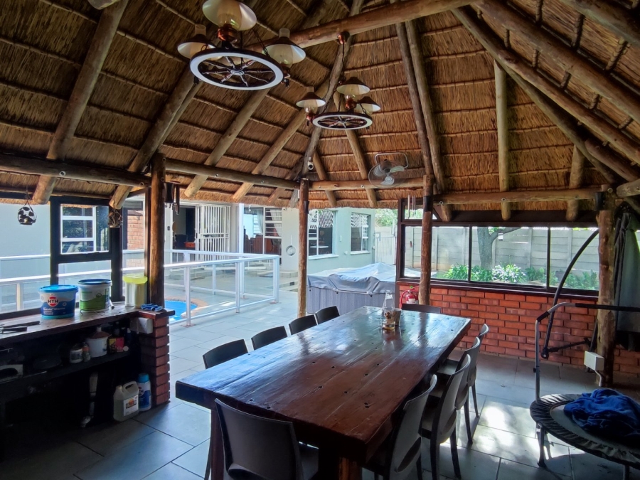 4 Bedroom Property for Sale in Langenhovenpark Free State